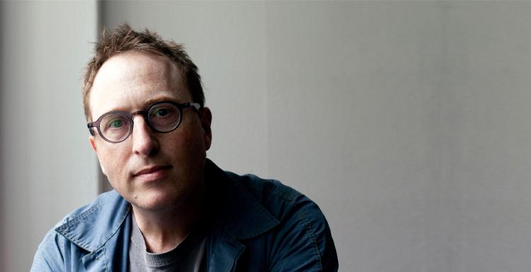 Journalist and best-selling author Jon Ronson's book "So You've Been Publicly Shamed will be the 十大彩票网投平台’s Common Read/Common World book selection for 2021-22.